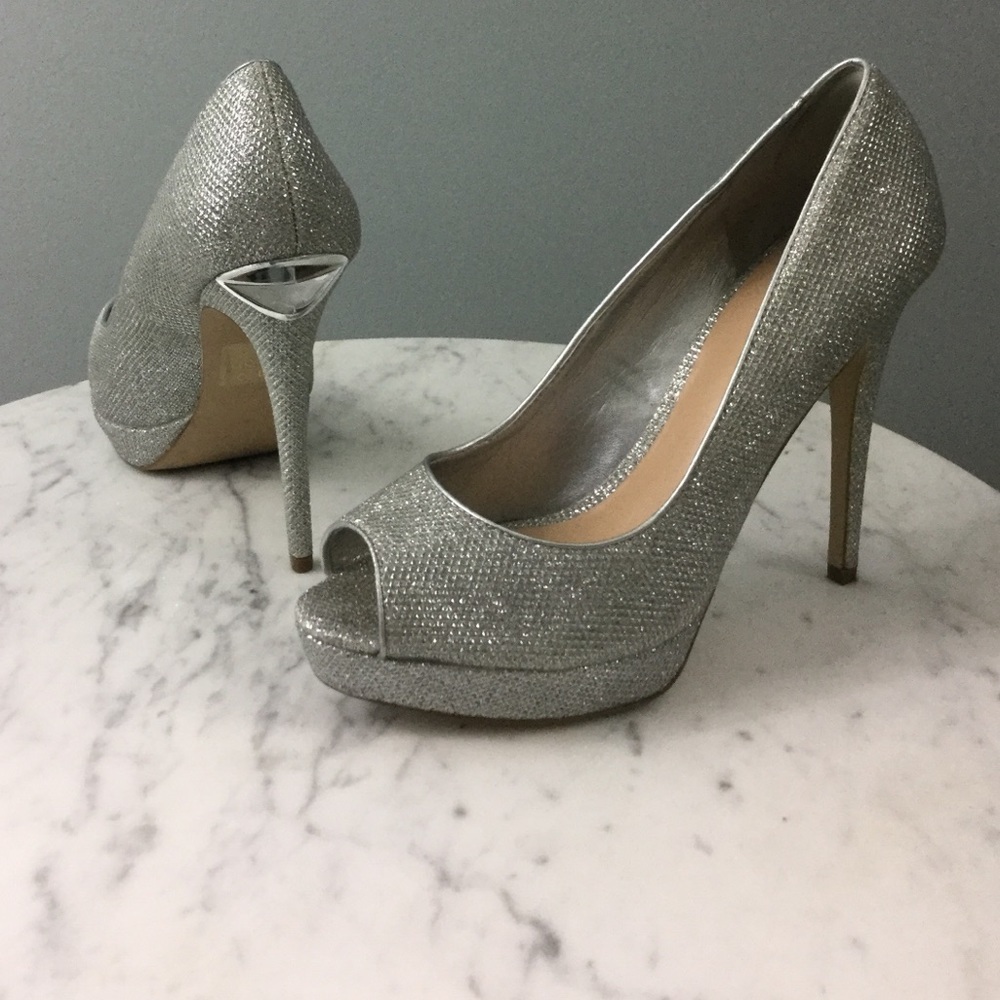 ALDO Raeann Metallic Silver Peeptoe Platform Heels Size 7.5